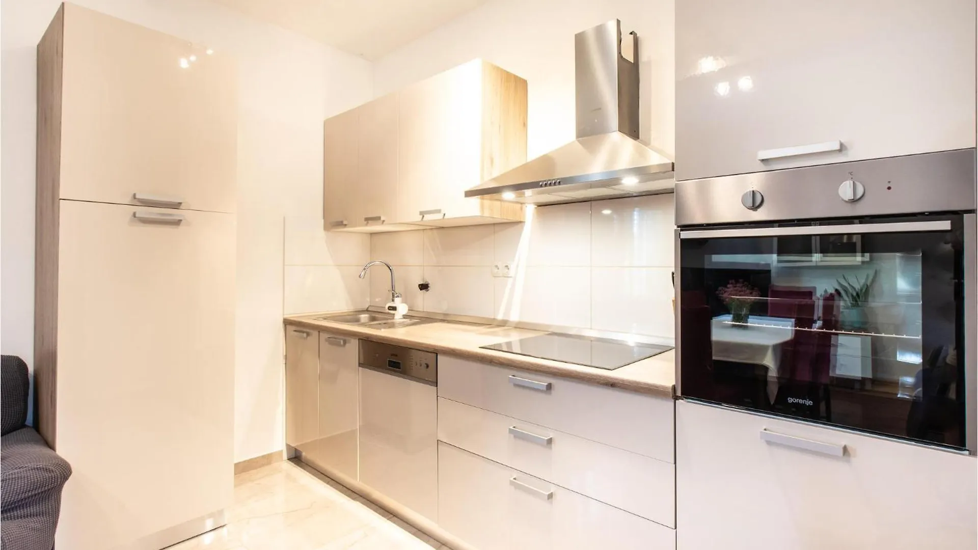 Διαμέρισμα 3 Bedroom Stunning Home In Modric Rovanjska